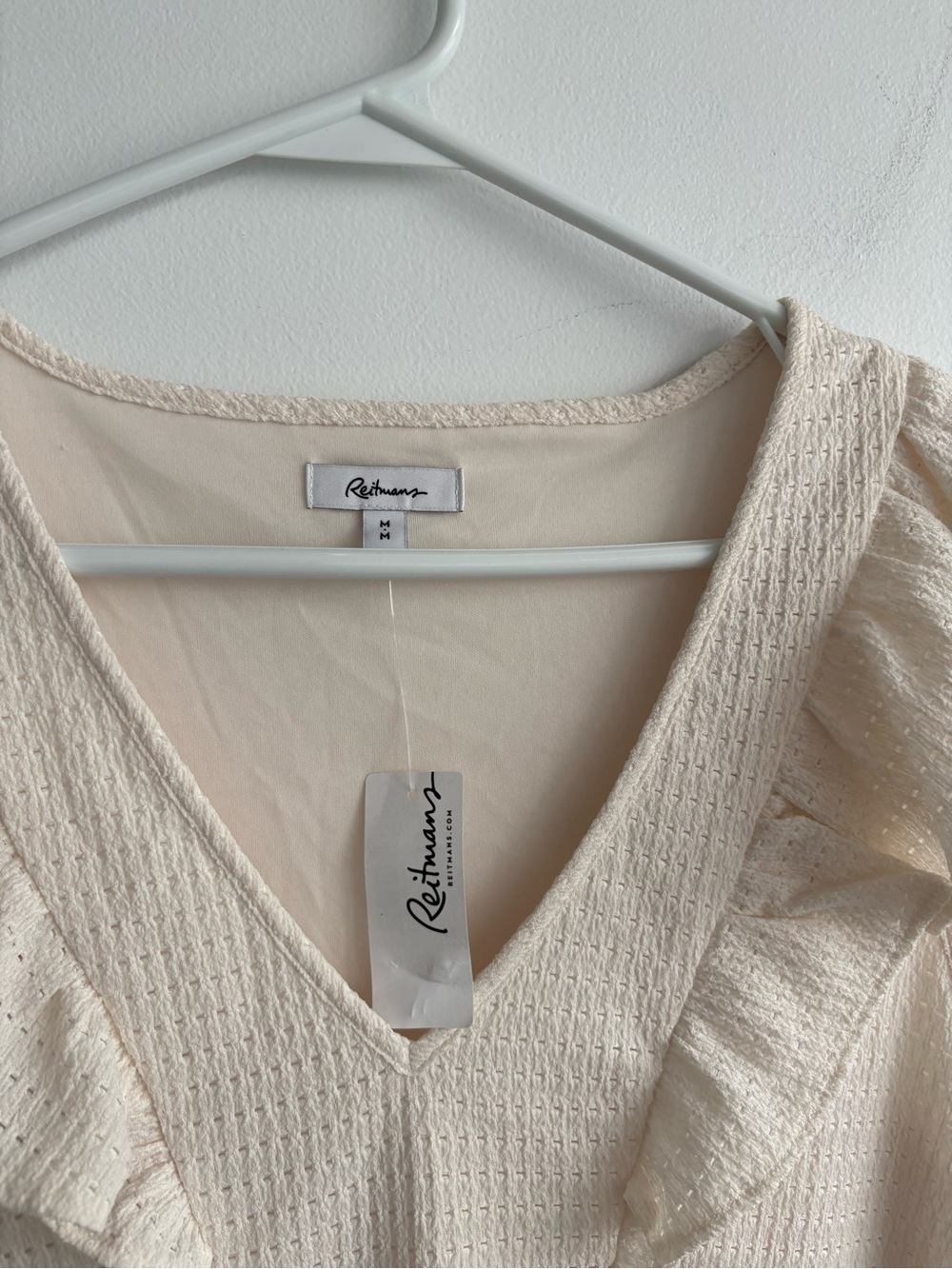 Reitmans Cream Ruffle Sleeve Textured Dress Size Medium - Picture 4 of 8